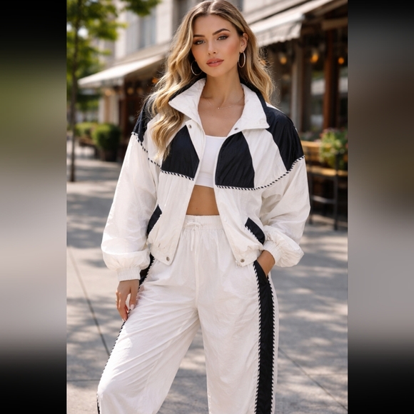 Andy Johns Pants - Vintage White & Black Colorblock Track Joggers - Casual Athletic Set